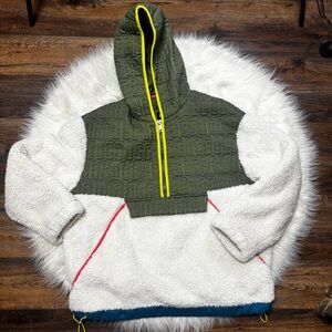 Ugg Iggy Quilted & Sherpa Quarter Zip Pullover size Large